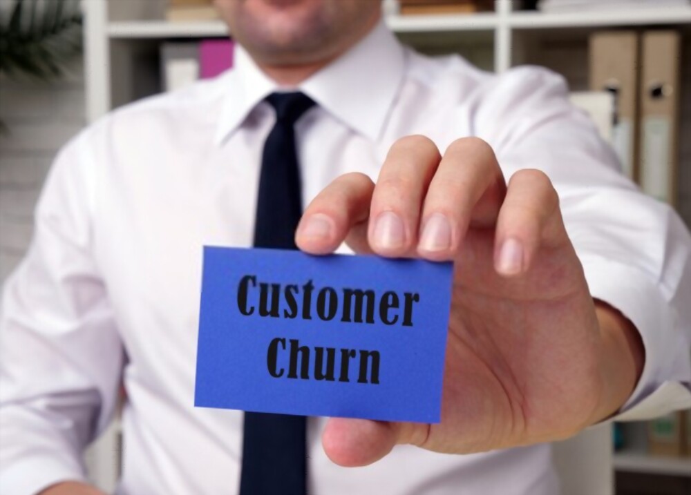 Customer Churn: Pentingnya, Perhitungan, Contoh, Analisis dan Cara Mengurangi Customer Churn